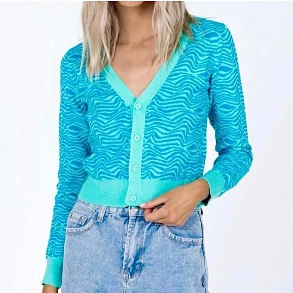 Zara Wavy Jacquard Knit Cardigan Teal Turquoise V-Neck Button Front NWT Medium